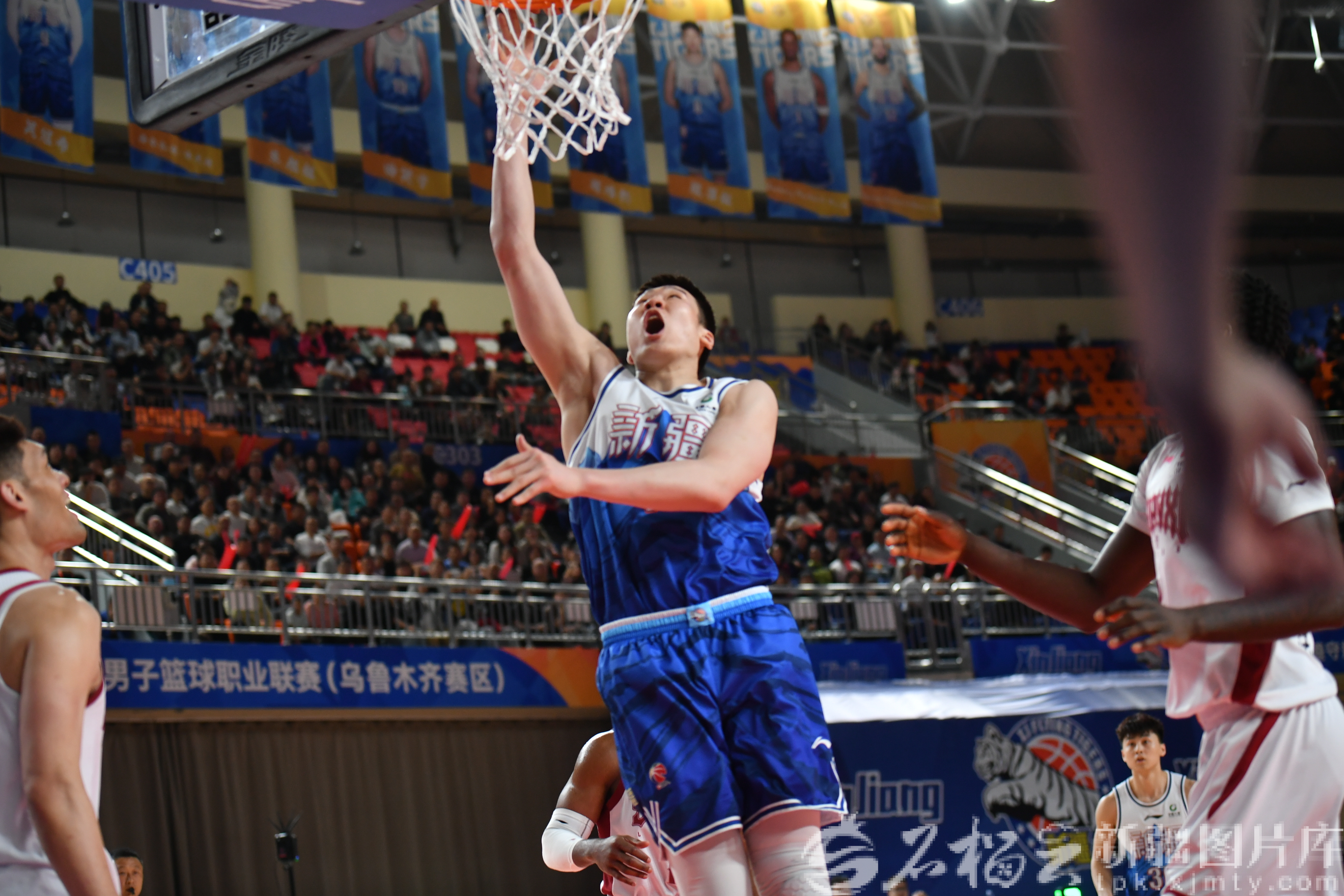 mmexport1775314926344